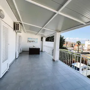 Modern In The Heart Of Apartment